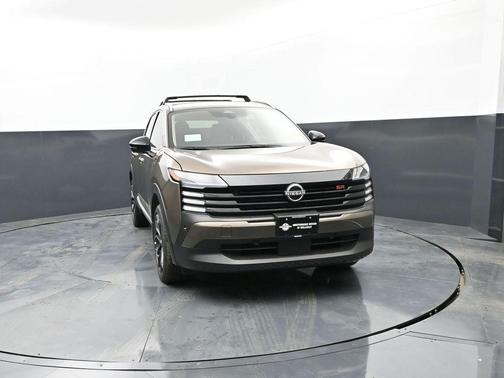 Canyon Bronze Metallic 2026 Nissan Kicks SR