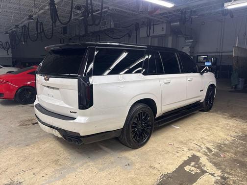 2023 Cadillac Escalade ESV V-Series