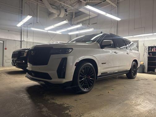 2023 Cadillac Escalade ESV V-Series