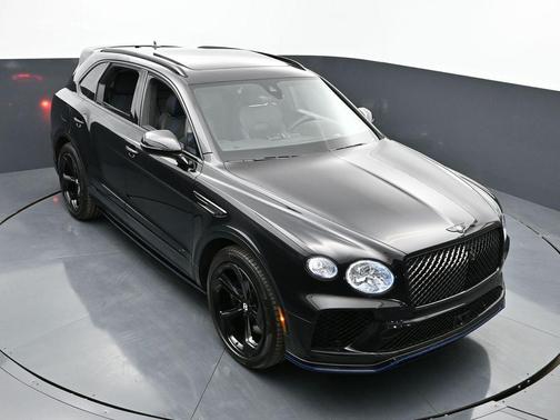 Black 2025 Bentley Bentayga S Black Edition