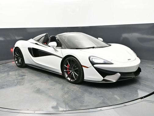 White 2019 McLaren 570S Base