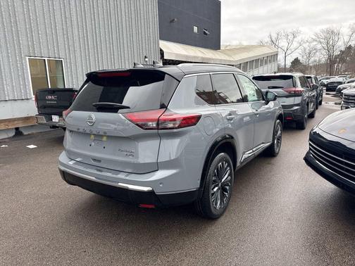 Boulder Gray/Super Black 2026 Nissan Rogue Platinum