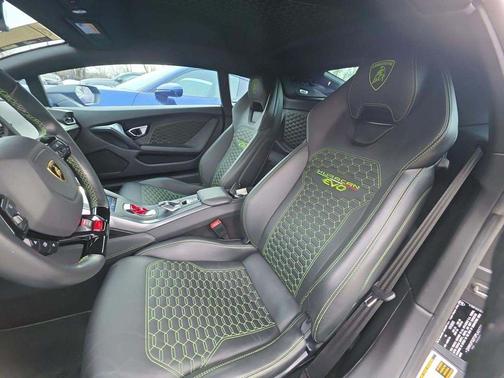 2023 Lamborghini Huracan EVO Coupe RWD