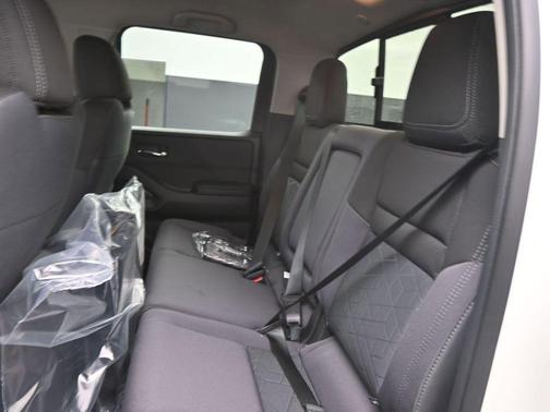 Glacier White 2026 Nissan Frontier SV