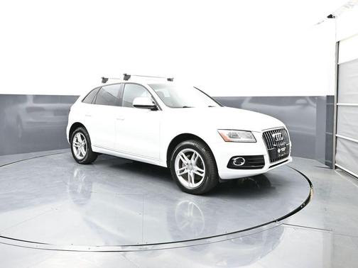 White 2017 Audi Q5 2.0T Premium