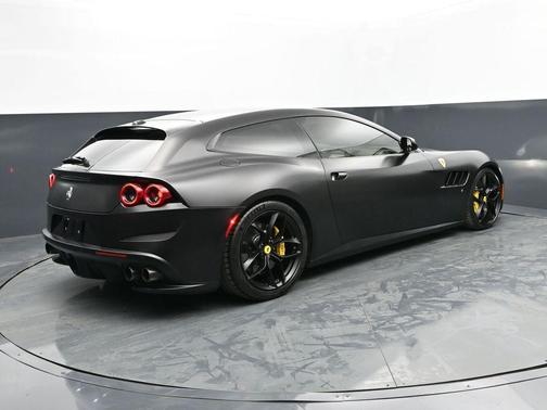 2018 Ferrari GTC4Lusso T