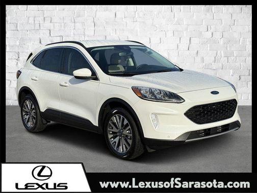 2022 Ford Escape Titanium