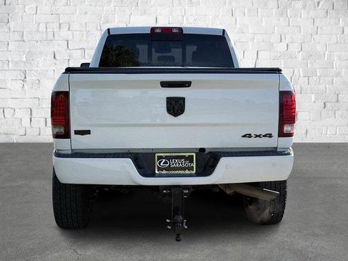 2018 RAM 2500 Laramie Crew Cab 4x4 6'4' Box