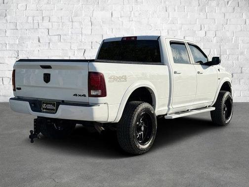 2018 RAM 2500 Laramie Crew Cab 4x4 6'4' Box