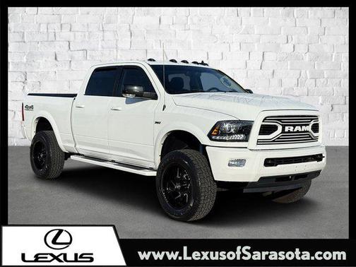2018 RAM 2500 Laramie Crew Cab 4x4 6'4' Box