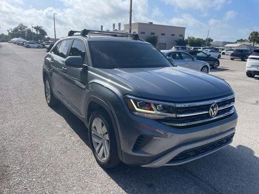 Platinum Gray Metallic 2020 Volkswagen Atlas Cross Sport 2.0T SE w/Technology