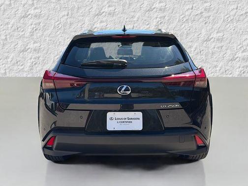 2023 Lexus UX 250h Base