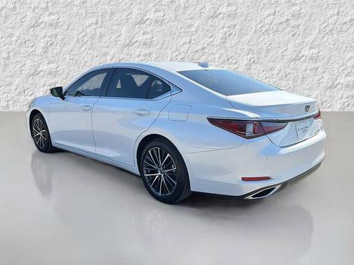 2025 Lexus ES 350 Base