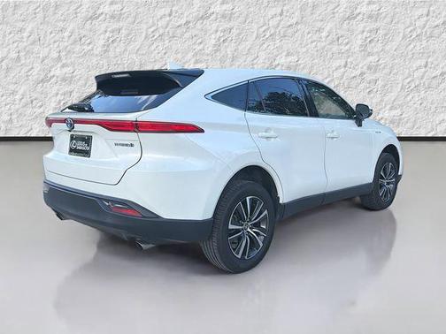 Blizzard Pearl 2021 Toyota Venza LE