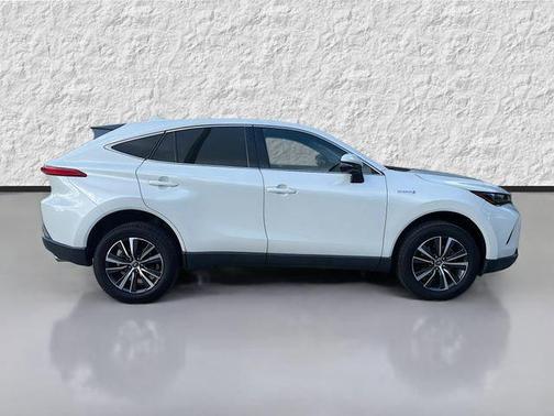 Blizzard Pearl 2021 Toyota Venza LE