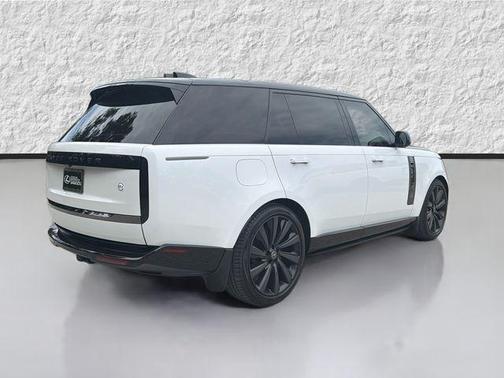 Fuji White 2023 Land Rover Range Rover SV