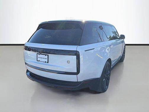 Fuji White 2023 Land Rover Range Rover SV