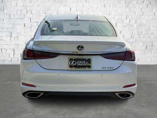 2022 Lexus ES 350 Base