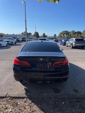 2019 BMW 530 530i