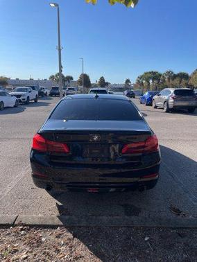 2019 BMW 530 530i