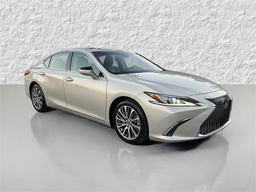 2020 Lexus ES 300h Base