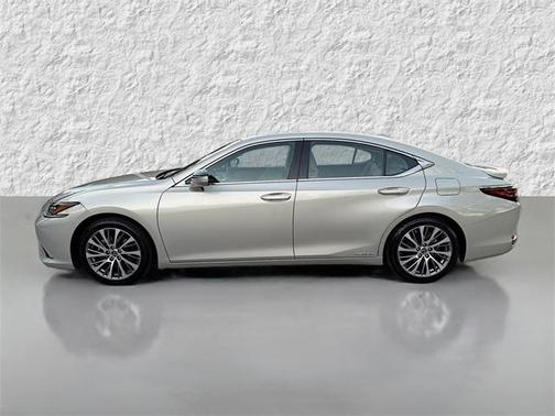 2020 Lexus ES 300h Base
