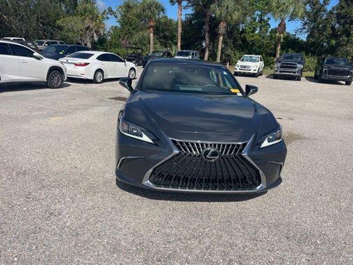 2023 Lexus ES 350 Base