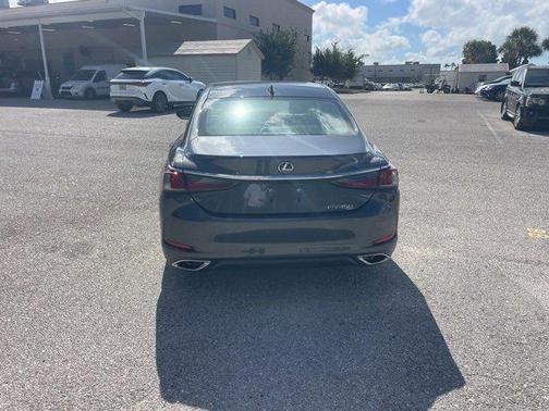 2023 Lexus ES 350 Base