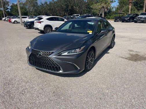 2023 Lexus ES 350 Base