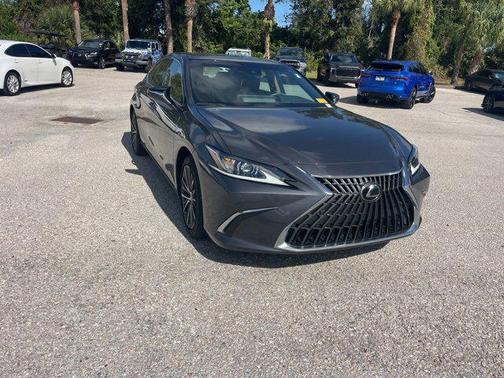 2023 Lexus ES 350 Base
