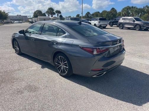 2023 Lexus ES 350 Base