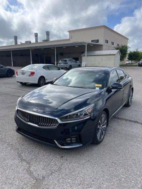 Gravity Blue 2019 Kia Cadenza Technology