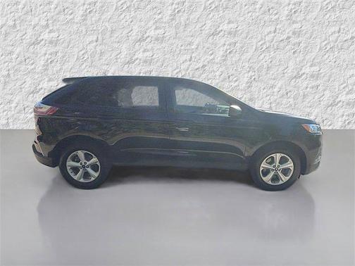 2021 Ford Edge SE