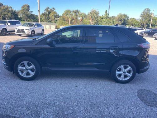 2021 Ford Edge SE