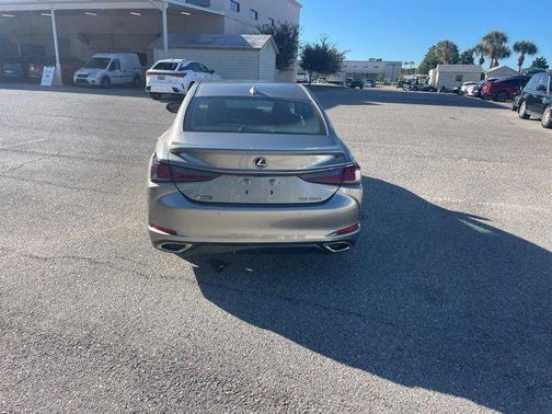 2019 Lexus ES 350 F Sport
