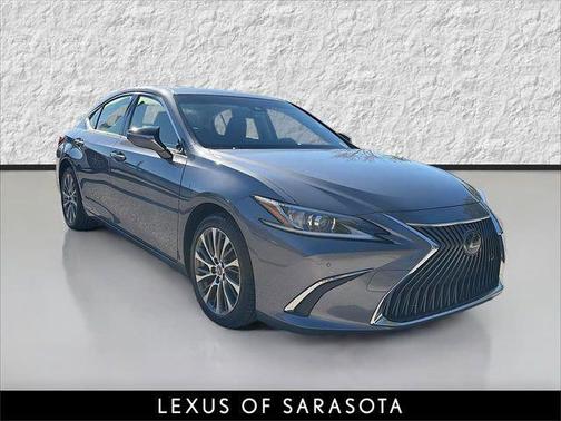 2019 Lexus ES 300h Base