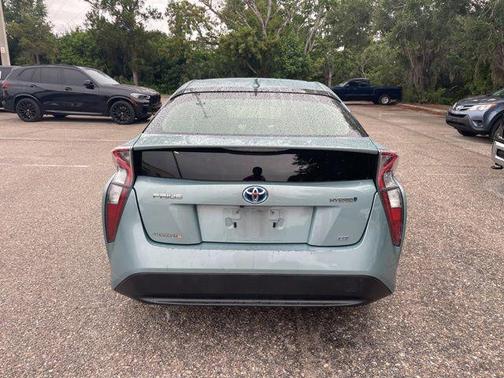 Blue Crush Metallic 2017 Toyota Prius Two