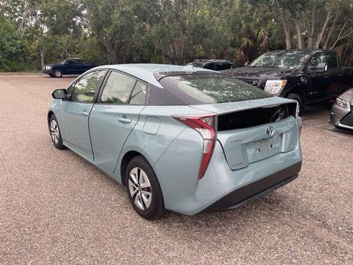 Blue Crush Metallic 2017 Toyota Prius Two