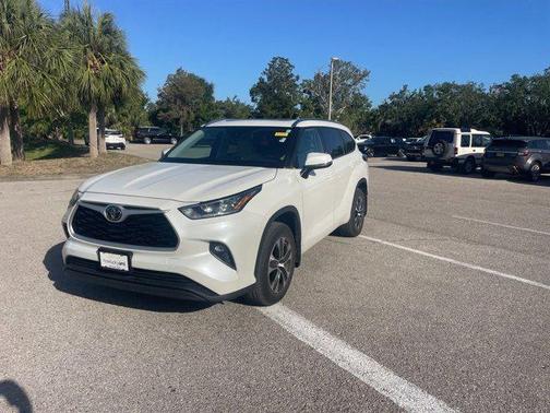 2020 Toyota Highlander XLE