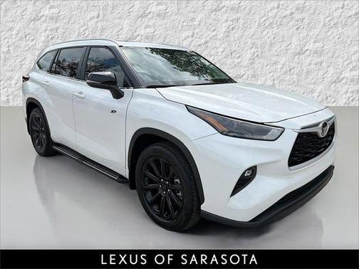 2025 Toyota Highlander XLE