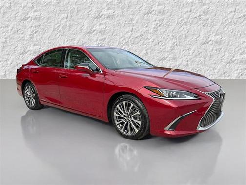 2020 Lexus ES 300h Base