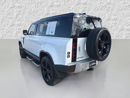 2020 Land Rover Defender 110 HSE