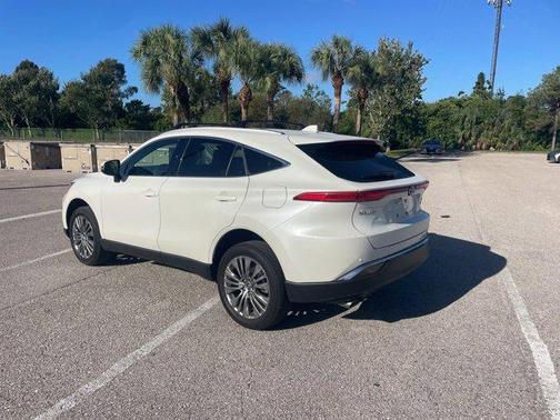 2022 Toyota Venza XLE