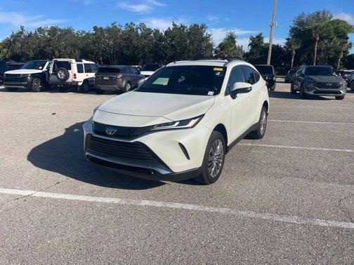 2022 Toyota Venza XLE