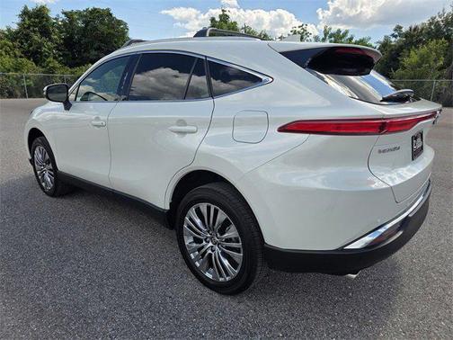 2022 Toyota Venza XLE