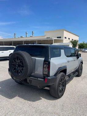 Meteorite Metallic (Grey) 2025 GMC HUMMER EV SUV 2X