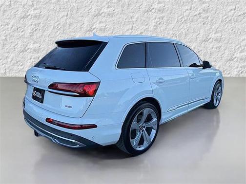 2021 Audi Q7 55 Prestige
