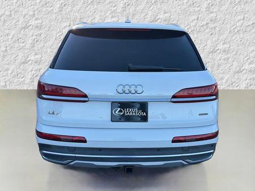 2021 Audi Q7 55 Prestige