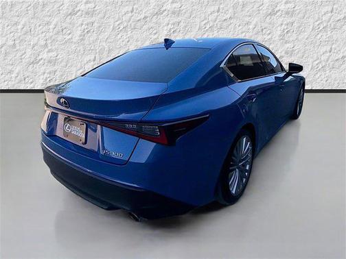 2022 Lexus IS 300 Base