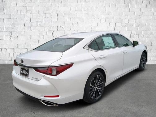2025 Lexus ES 350 Base